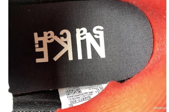 LD sacai Nike DJ4877-300 Undercover Red University Waffle 0312